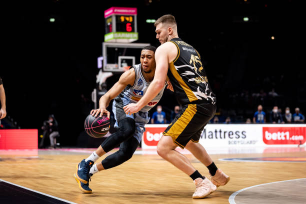 国王成为威 国王成为威