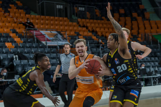 在比赛一开 在比赛一开